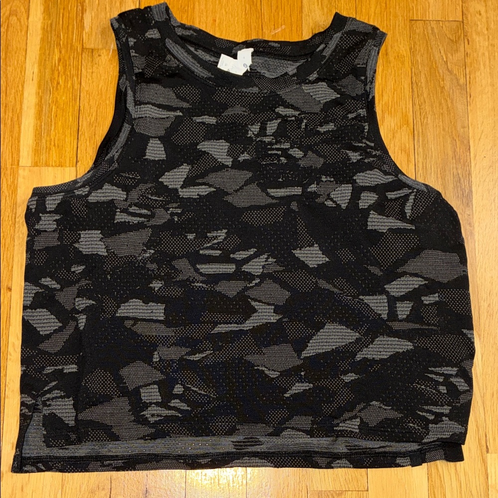 Lululemon Black & Gray Textured Tank Top